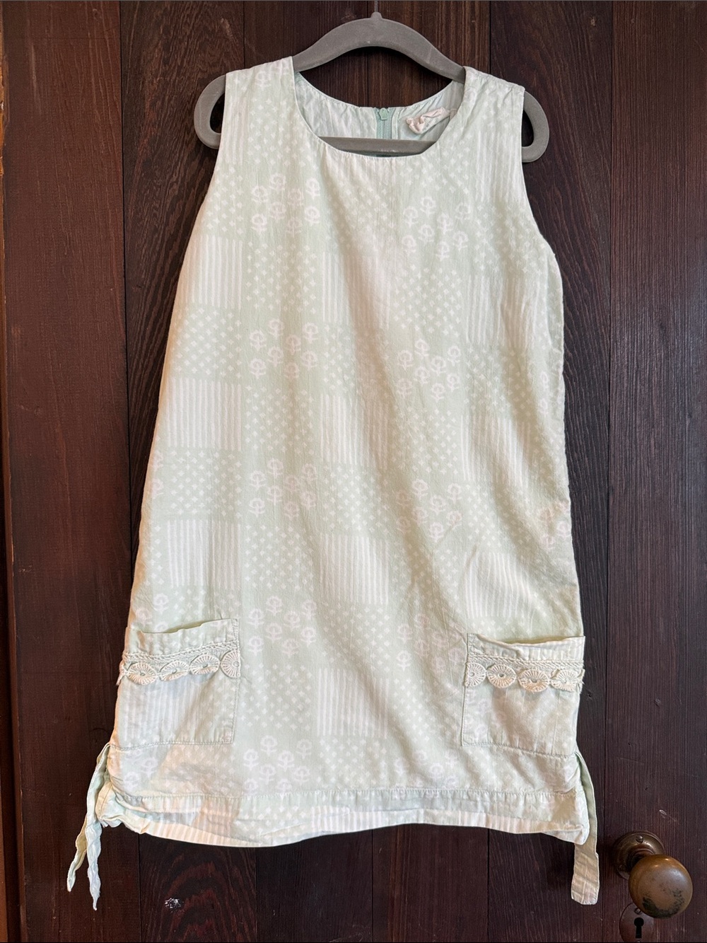 Girls' Sleeveless Light Mint Green Pocket Dress with Tie Hem